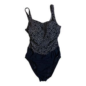 Catalina Swimsuit One Piece‎ Womens 10 Black White Geometric Beach Vacation Pool